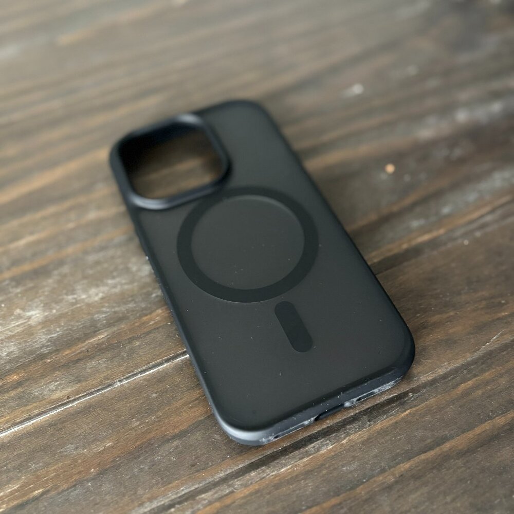 iPhone 14 Pro MagSafe Case | Magnetic Silicone Phone Cover | Black Protective